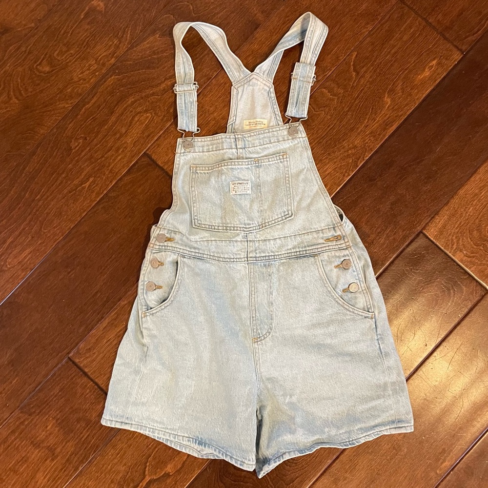 Levi’s Shortalls